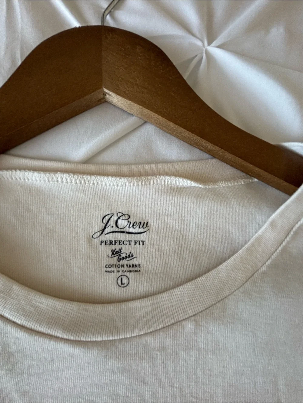 Women’s Crewneck Long-Sleeve Shirt - Cream